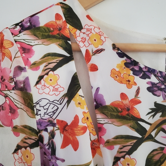 🌹Thalia Sodi Split-Sleeve Mini Floral Romper - Picture 6 of 10